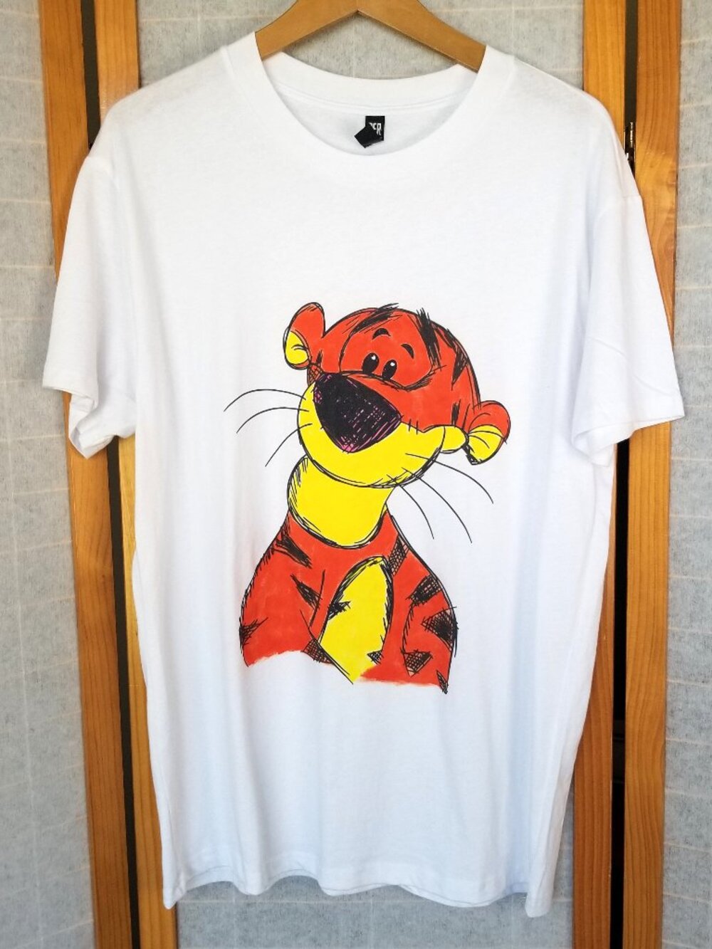 Tigger T-Shirt Size Large Hand Painted Pop Art Unisex